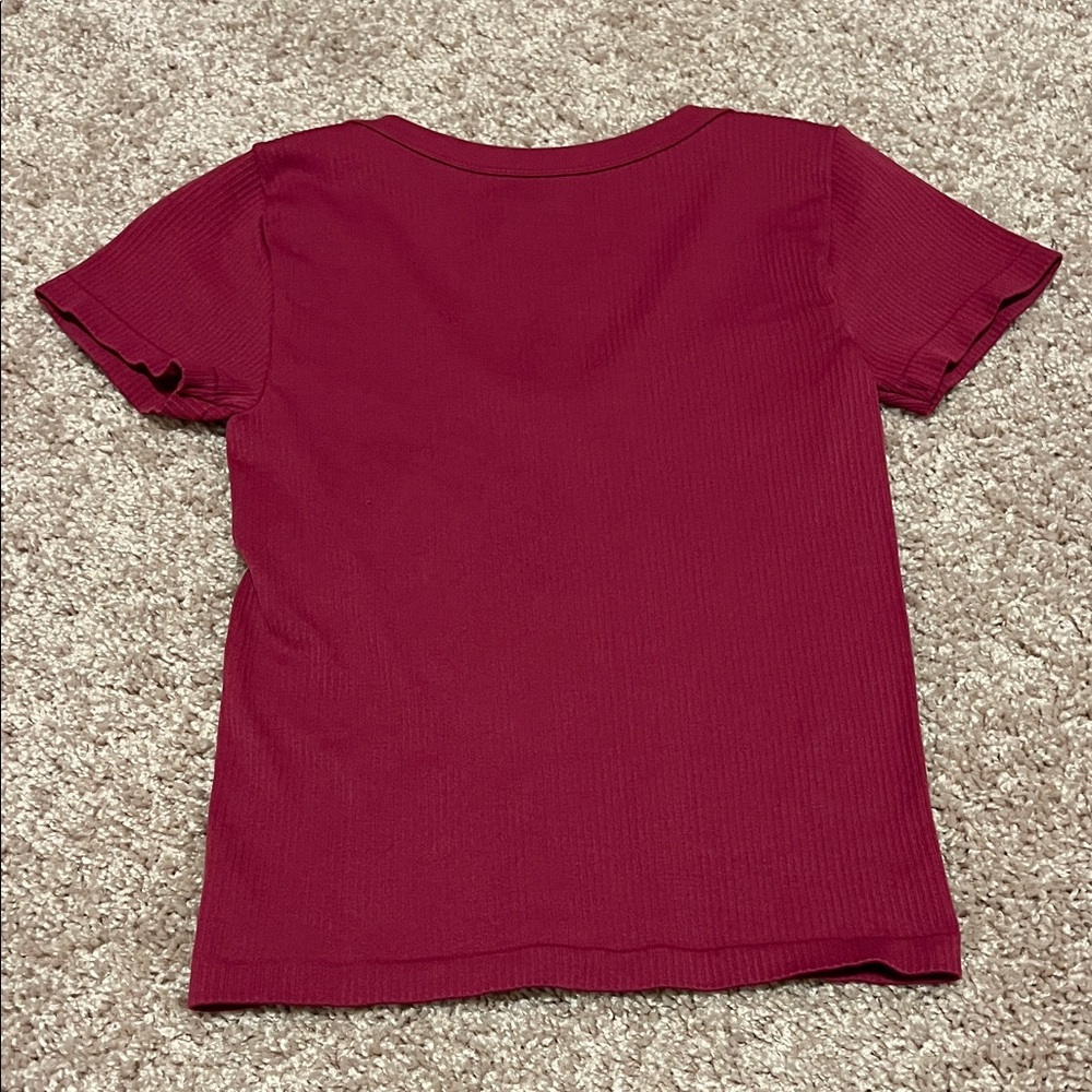Deep Red V-Neck Ribbed Tee - Picture 3 of 3
